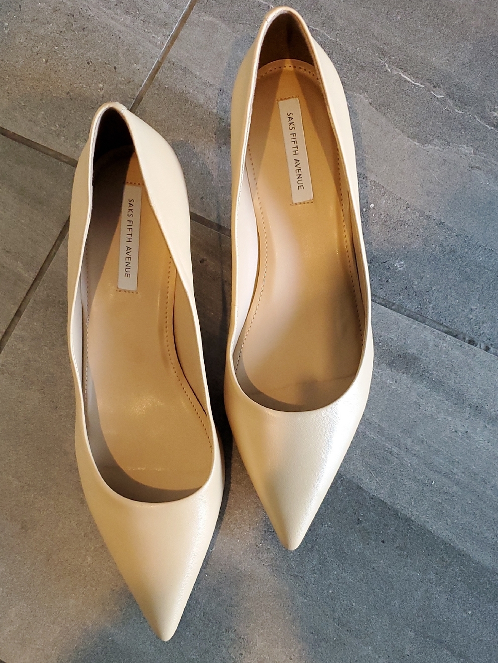 SAKS FIFTH AVENUE 2" HEEL  NWT